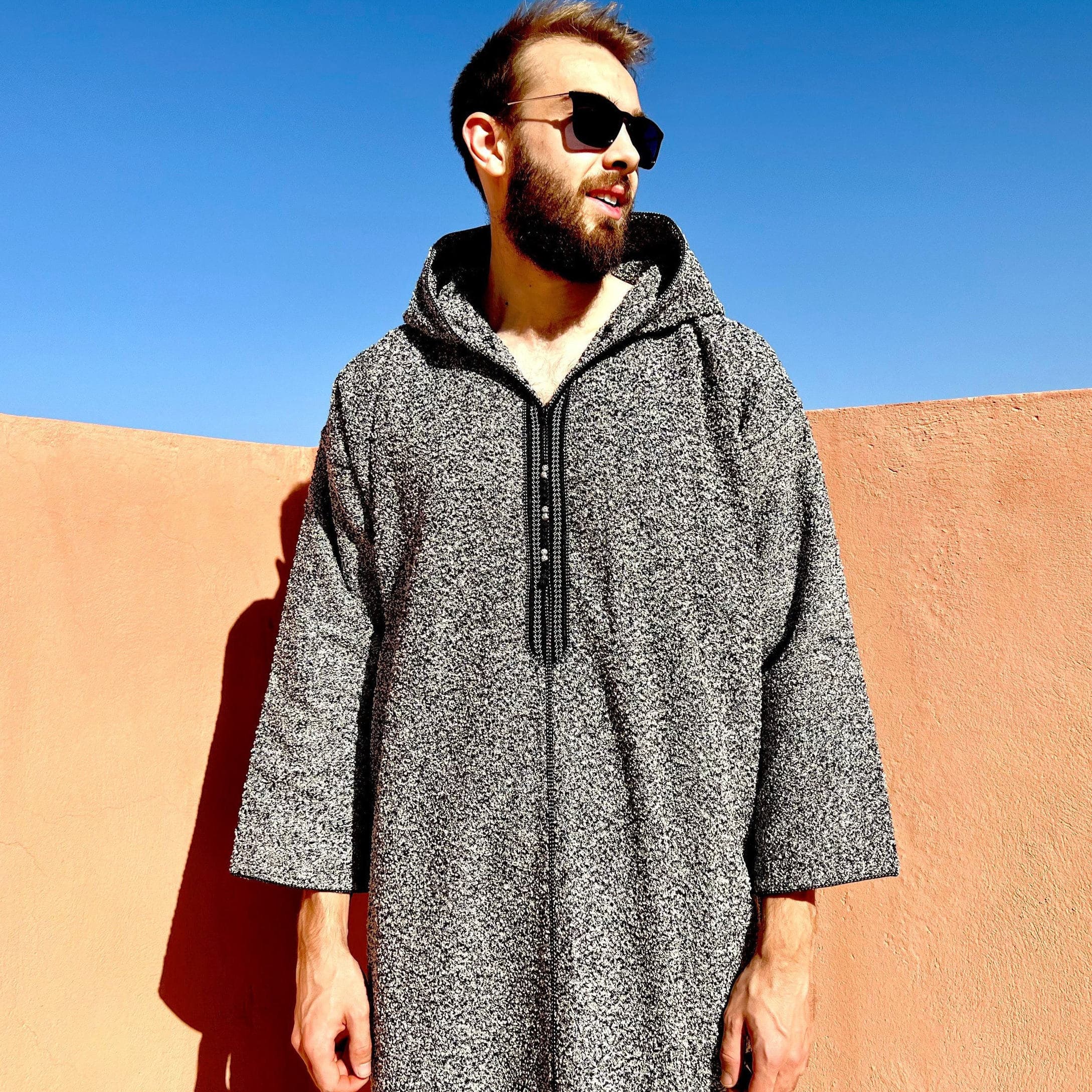 Djellaba Caftan Marocain Traditionnel pour Homme en Polyester Durable - Vue 2 | Yelira