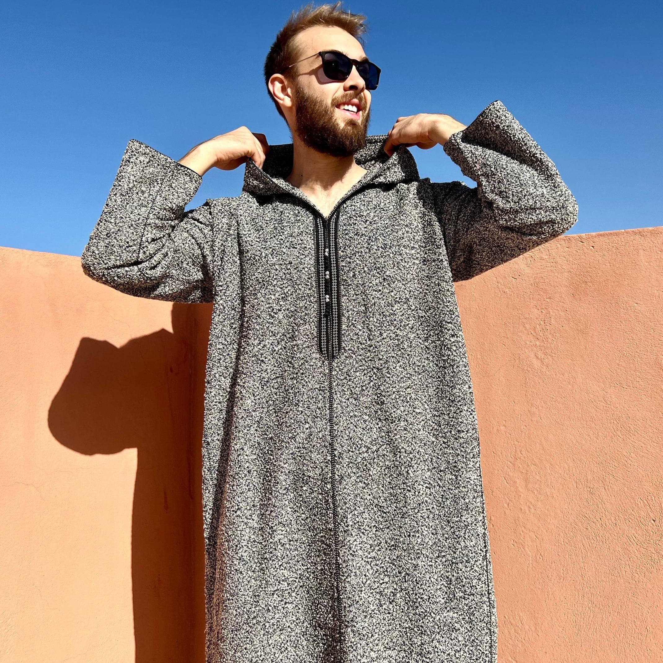 Djellaba Caftan Marocain Traditionnel pour Homme en Polyester Durable - Vue 3 | Yelira