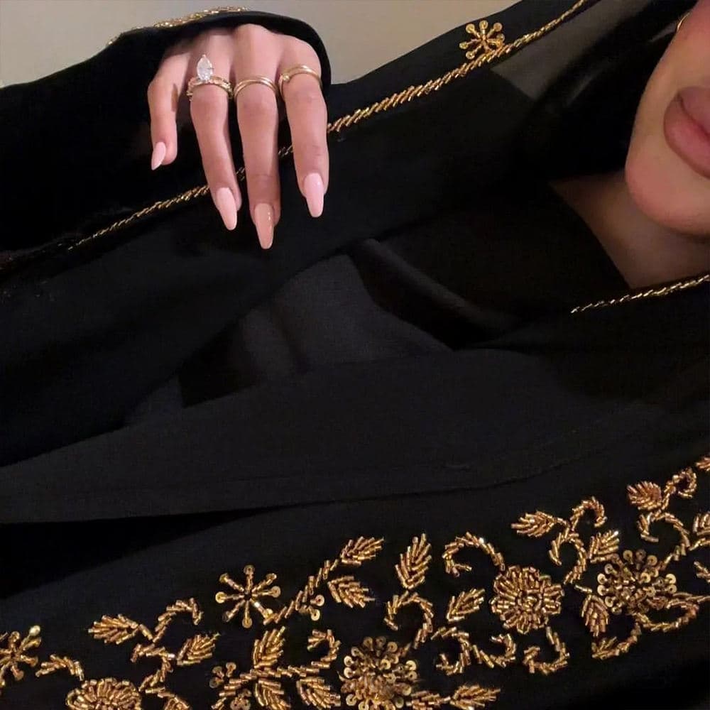 Abaya Dubaï 2025 Élégante Luxe Perles Abaya Robe de Soirée Femme pour l'Aïd - Vue 3 | Yelira