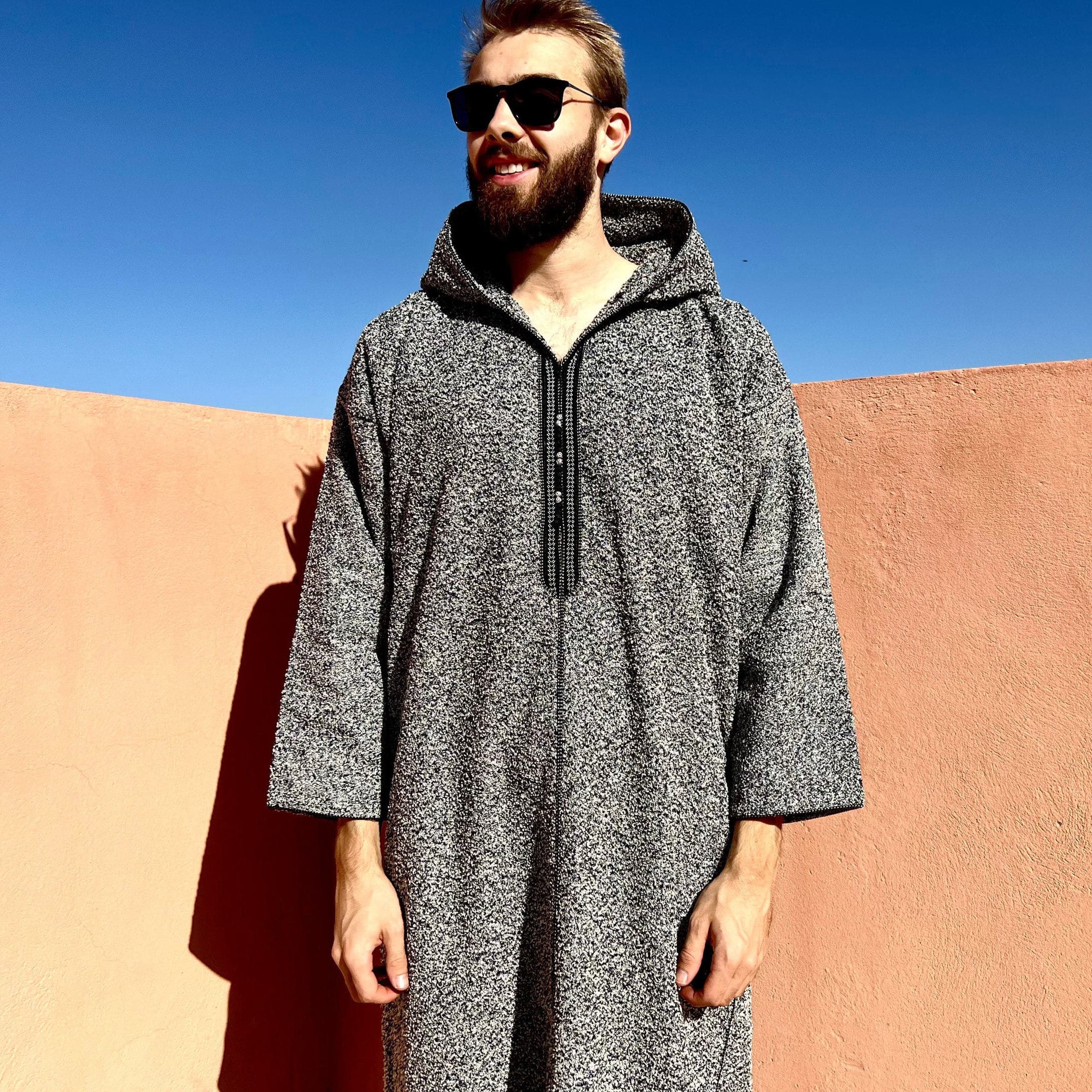 Djellaba Caftan Marocain Traditionnel pour Homme en Polyester Durable - Vue 4 | Yelira