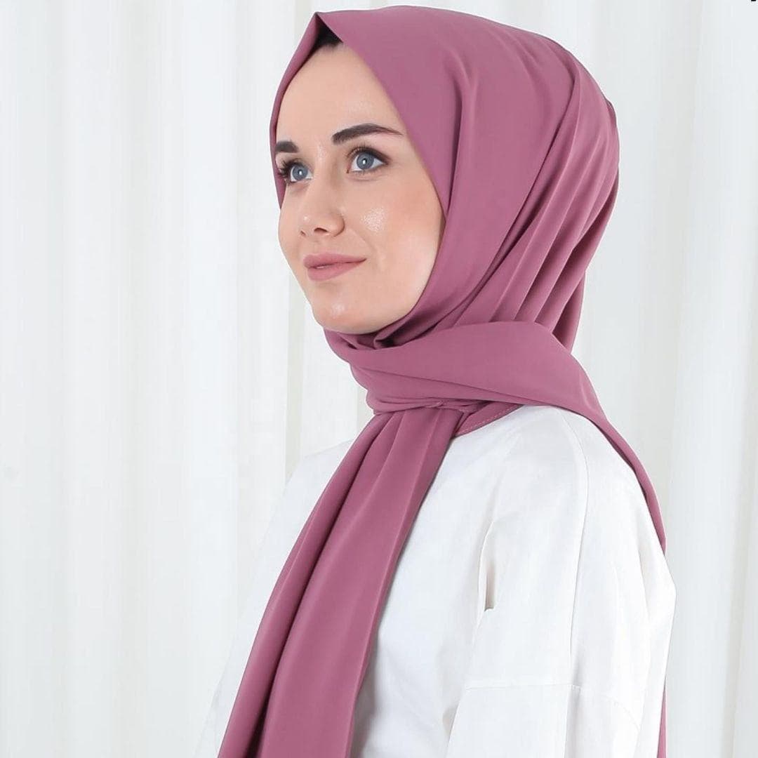 Hijab en soie turque de luxe Medina Soie de Medine Sedef Écharpe douce et dél... - Vue 6 | Yelira