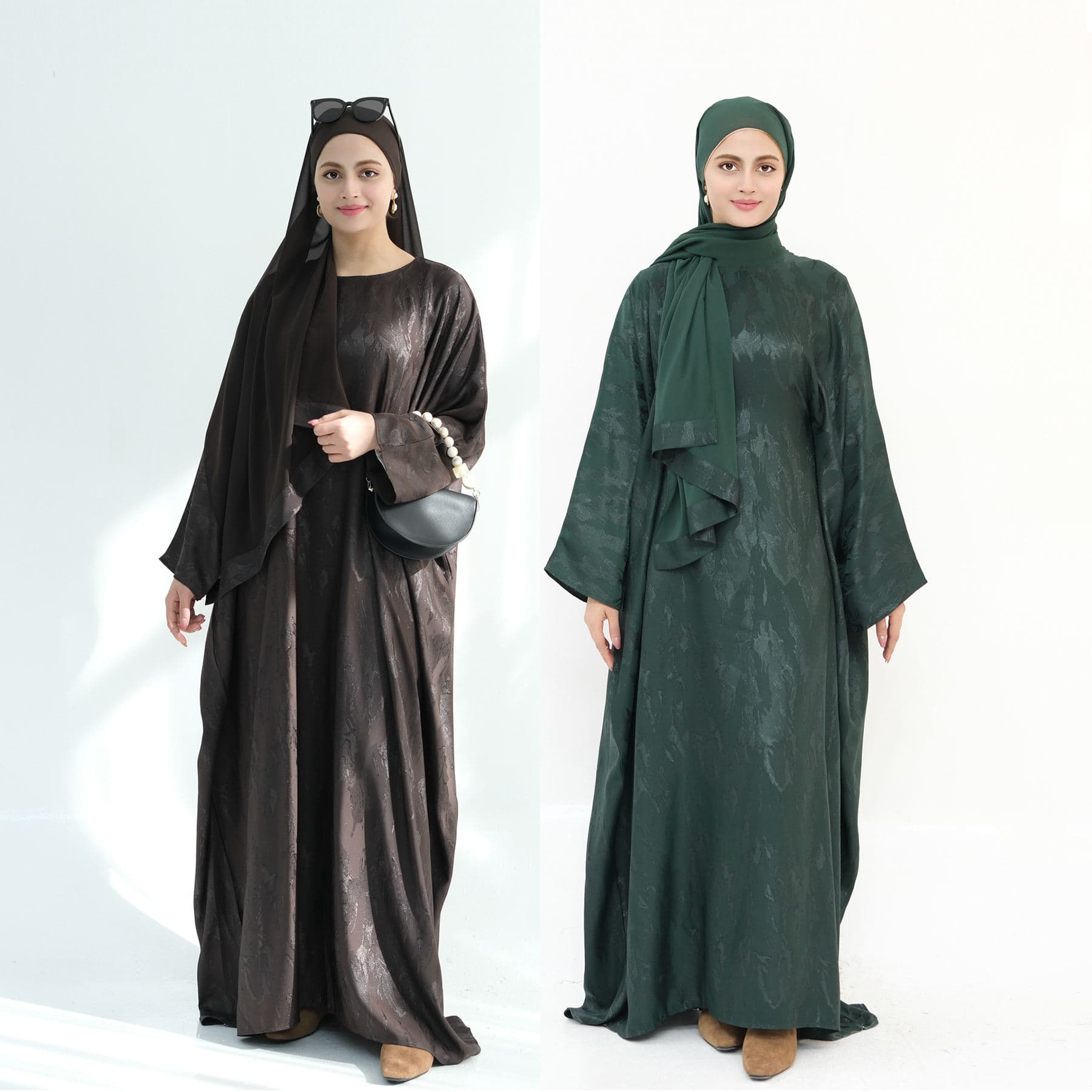 Robe Maxi Élégante Loriva en Tissu Jacquard Soie Satin, Kaftan Abaya EID avec... - Vue 7 | Yelira